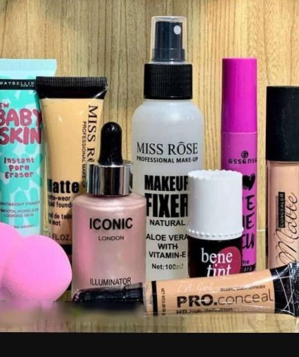 10 in 1 Makeup Deal