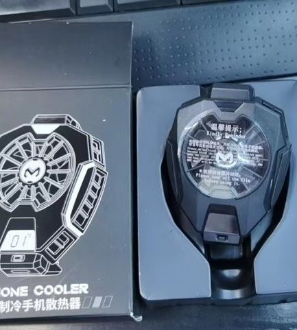MEMO DL05 PHONE COOLER / semiconductors phone cooler fan DL05 portable gaming cooling multi-funct