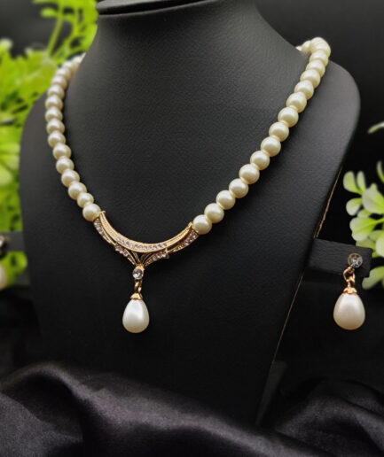 Imported Elegant Gold-Plated Pearl Necklace with Teardrop Pendant | Girls & Women Fashion