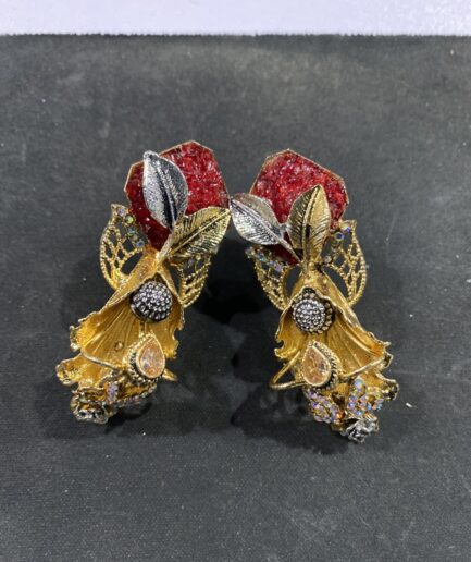 MD-ear-Red-710-004